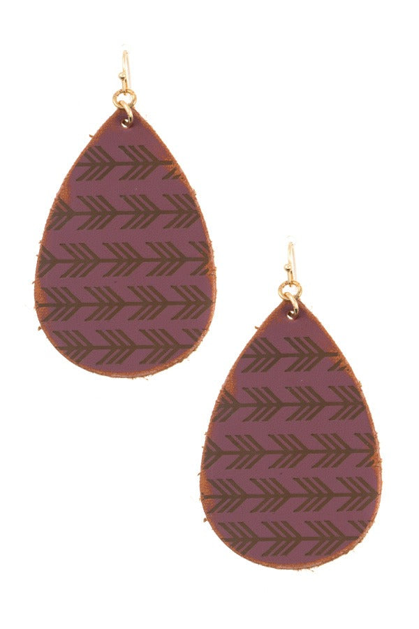 Arrow etched teardrop earring