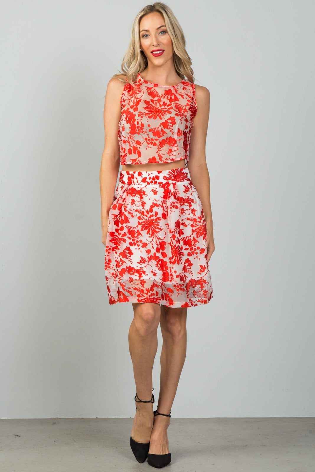 Ladies fashion floral embroidered skirt