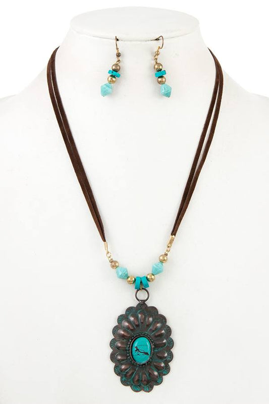Oval floral etched pendant cord necklace set