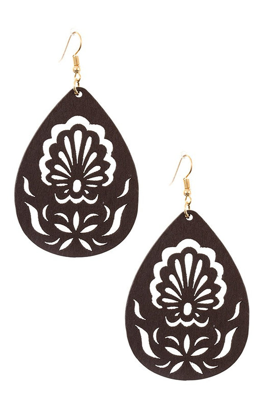 Cut out detailed wood teardrop earring