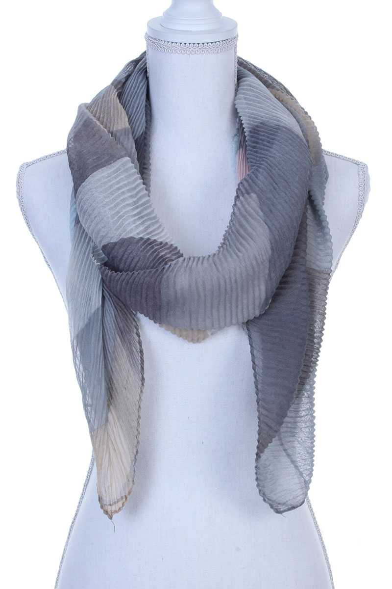 Textured oblong scarf