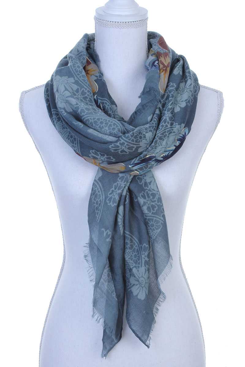Floral pattern oblong scarf