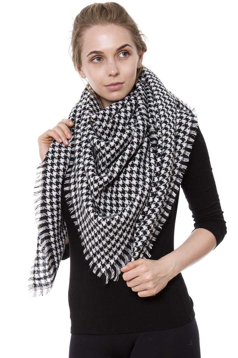 Houndstooth blanket scarf
