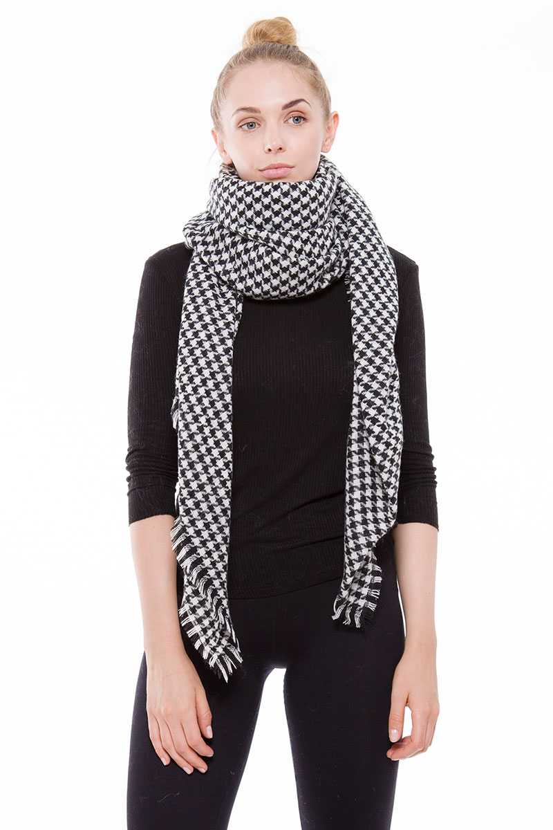 Houndstooth blanket scarf