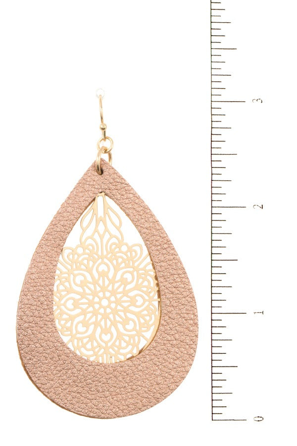 Teardrop filigree center dangle earring