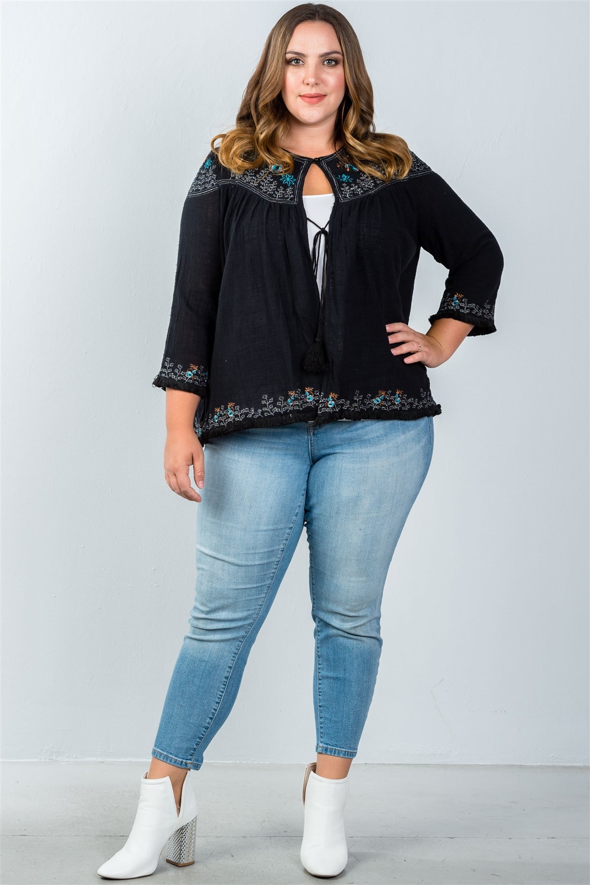 Ladies fashion plus size embroidery flower tassel cardigan