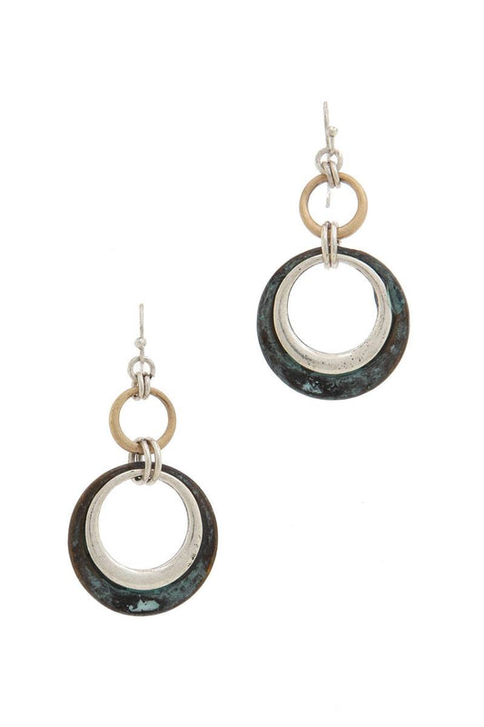 Circle linked drop earring