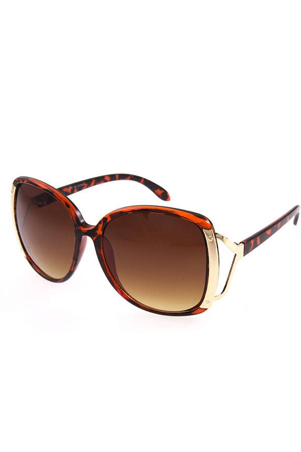Oversize metal accent fashion sunglasses