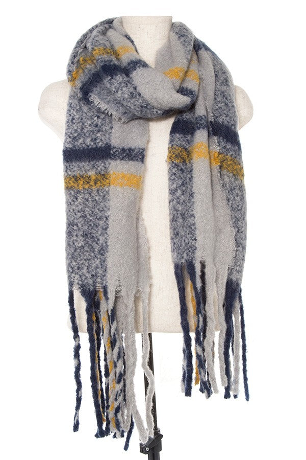Soft plaid pattern oblong scarf
