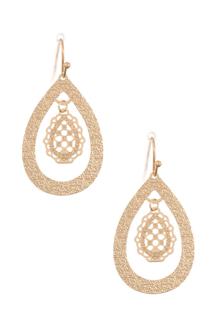 Textured teardrop dangle earring