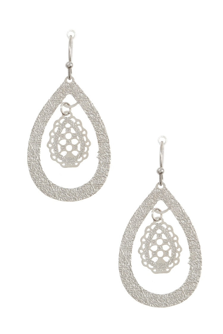 Textured teardrop dangle earring
