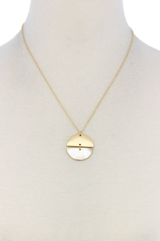 Fashion pearl necklace