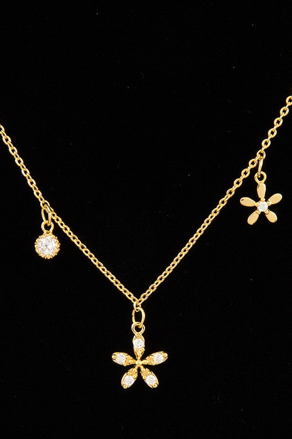 Cz stone floral pendant short necklace