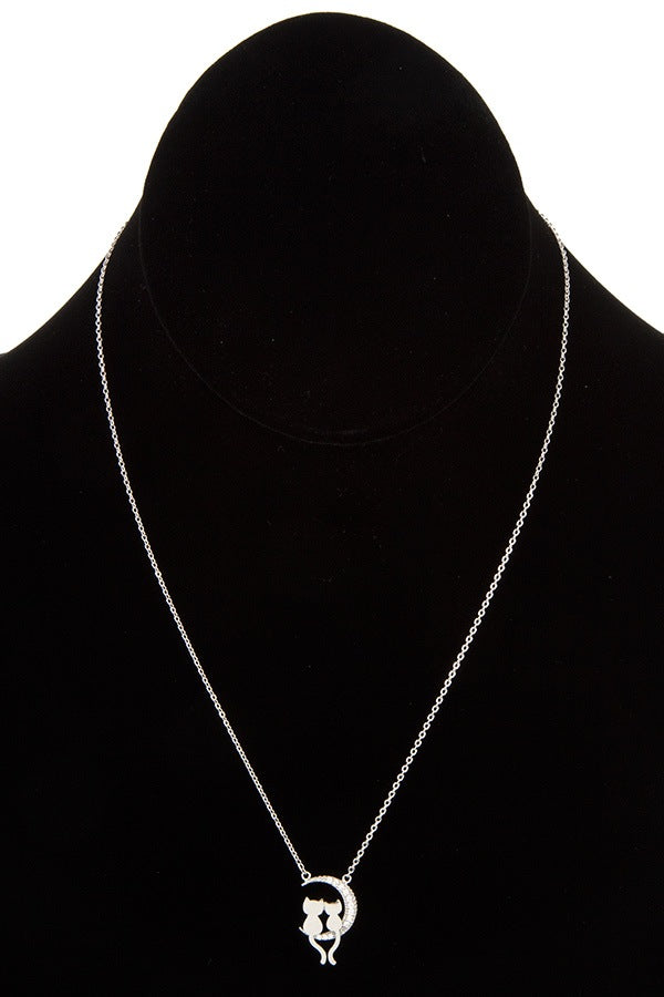 Love cat sit on moon pendant necklace