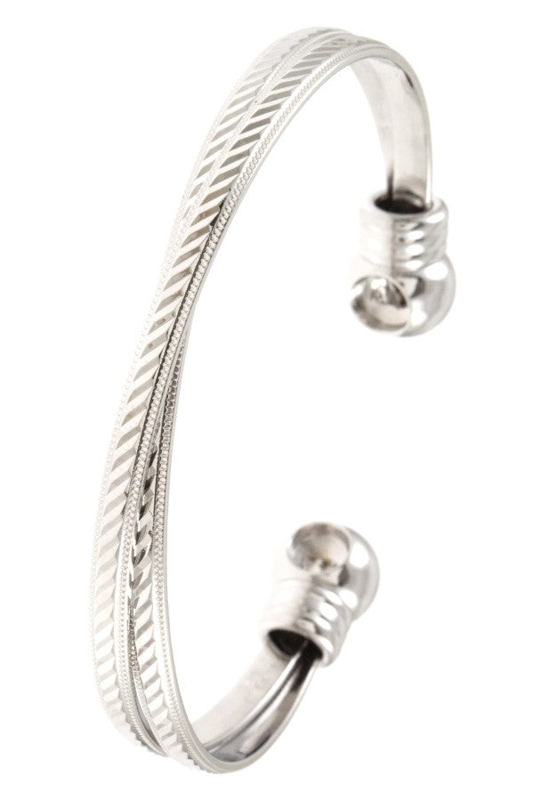Intertwined etched cuff bracelet