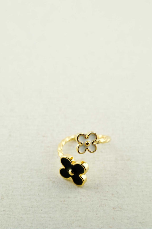 Acrylic flower knuckle ring-