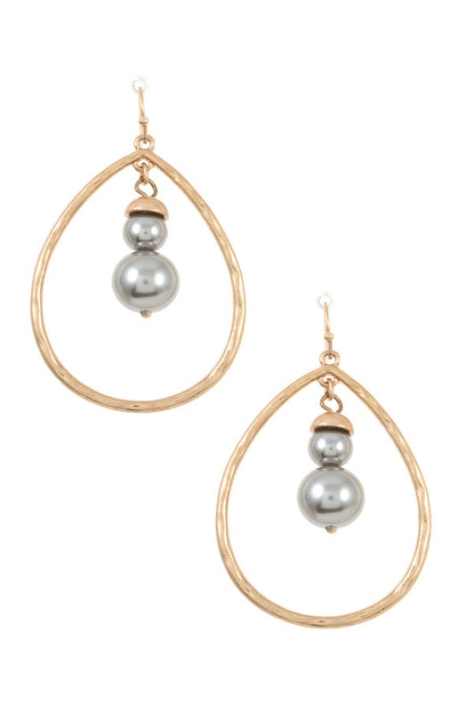 Pearl drop teardrop earring