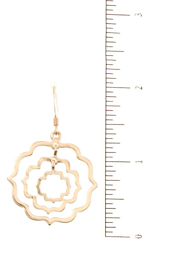 Multi cut out link drop earring