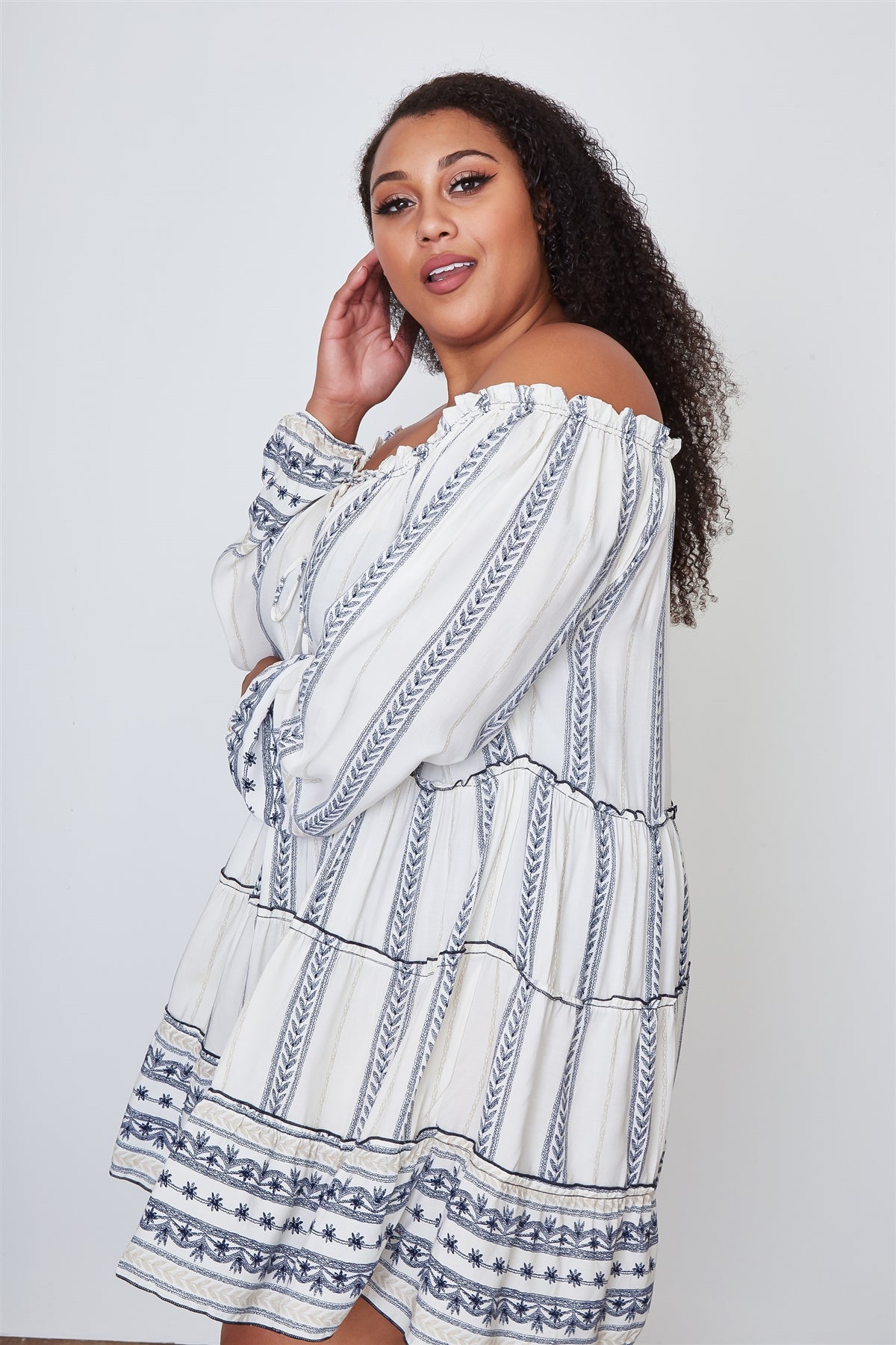 Ladies fashion plus size off the shoulder lace-up boho mini dress