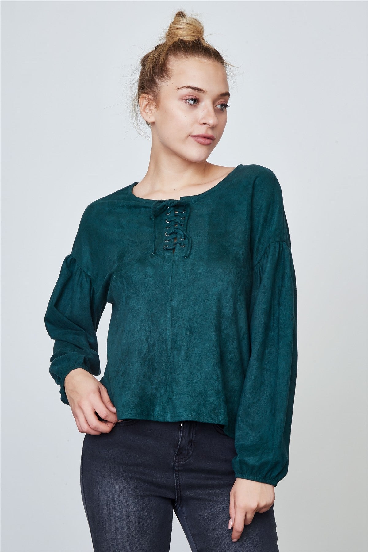 Ladies fashion velvet laced up top