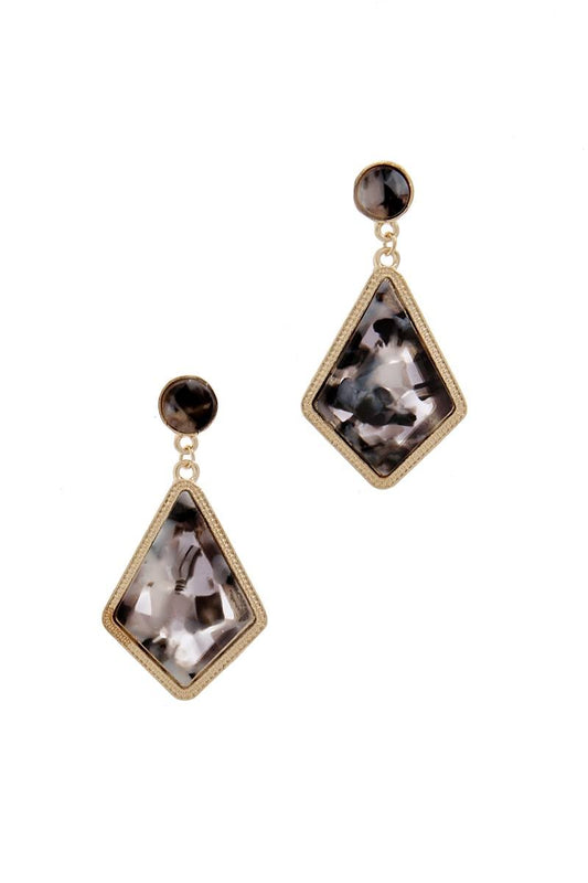 Diamond shape drop earring