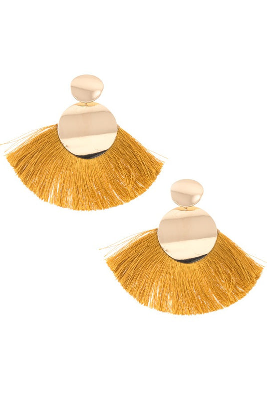 Circle metal link fan tassel earring