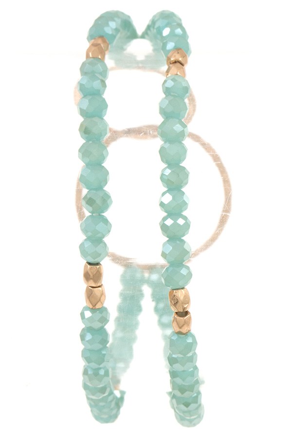 Interlocked circle beaded bracelet