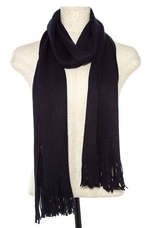 Oblong tassel end scarf