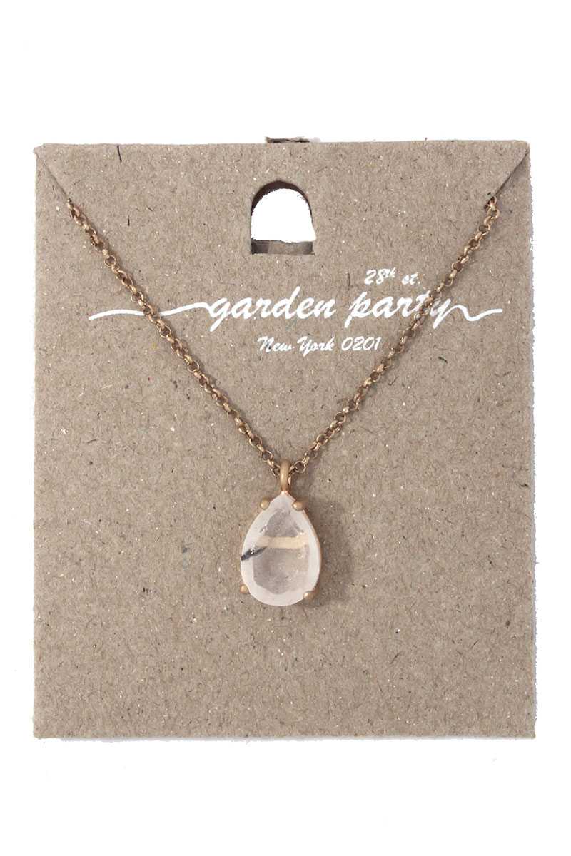 Teardrop shape pendant necklace