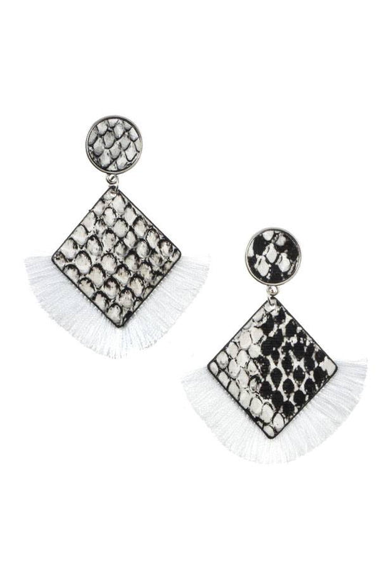 Diamond snake pattern fringe earring