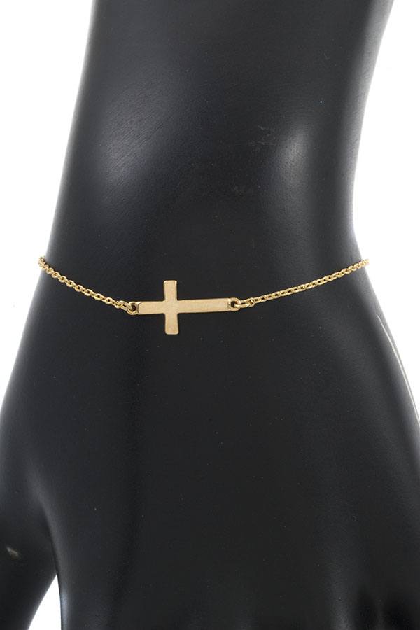 Cross charm bracelet