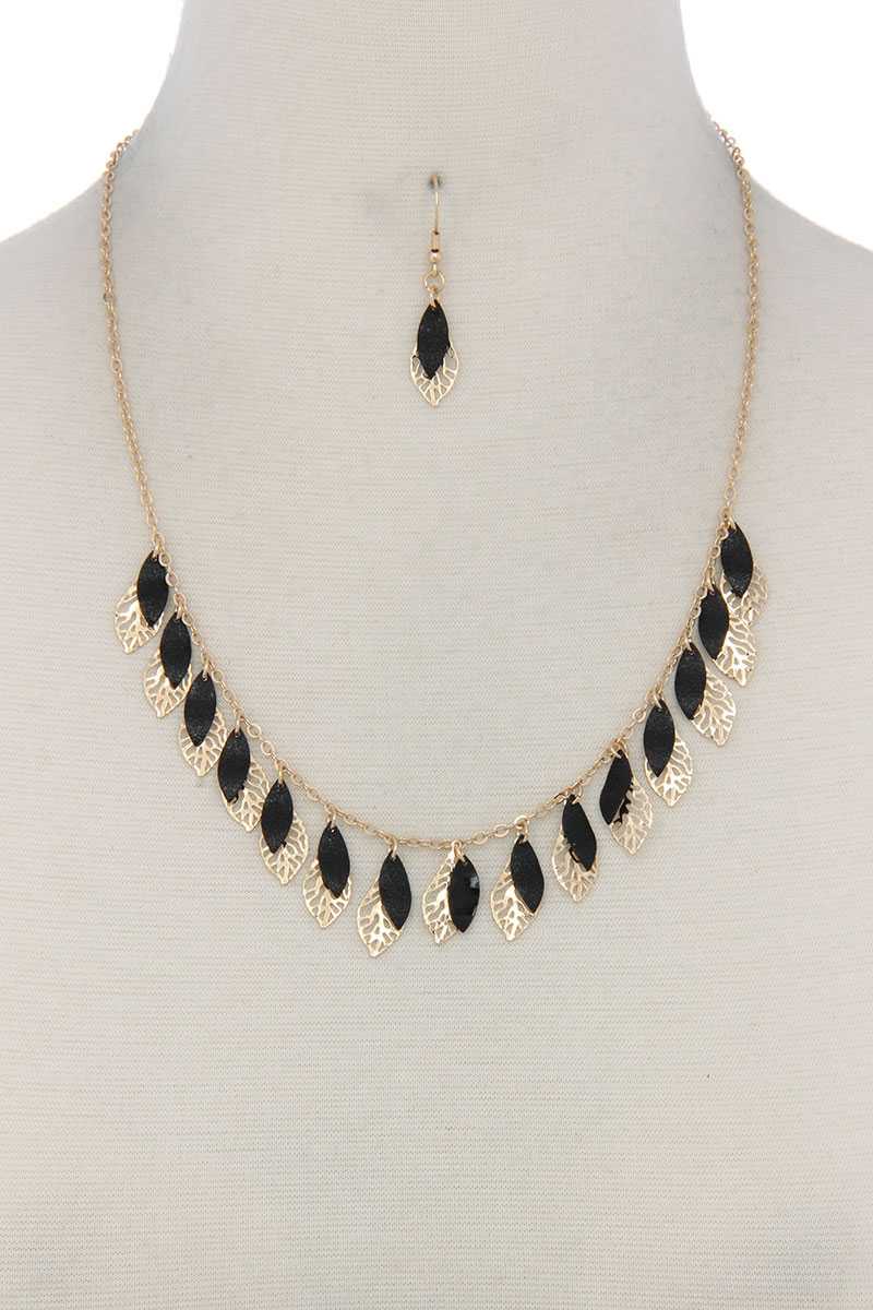 Cut Out Leaf Pointed Oval Shape Dangle Necklace
