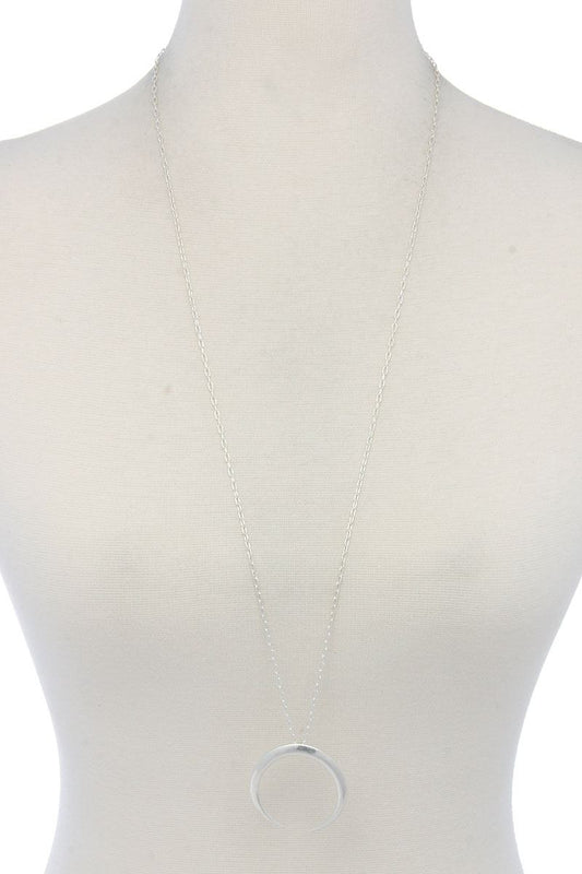 Metal Pendant Necklace