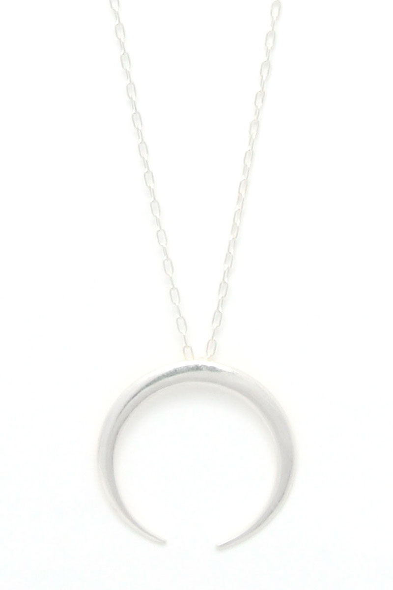 Metal Pendant Necklace