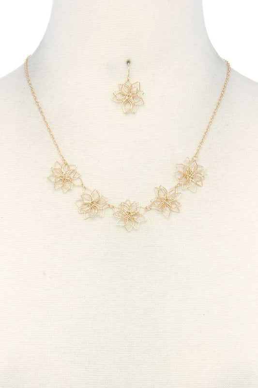 Wire Flower Necklace