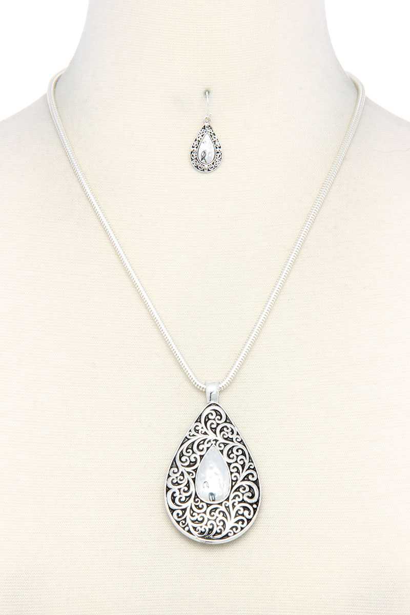 Two Tone Filigree Teardrop Shape Pendant Necklace