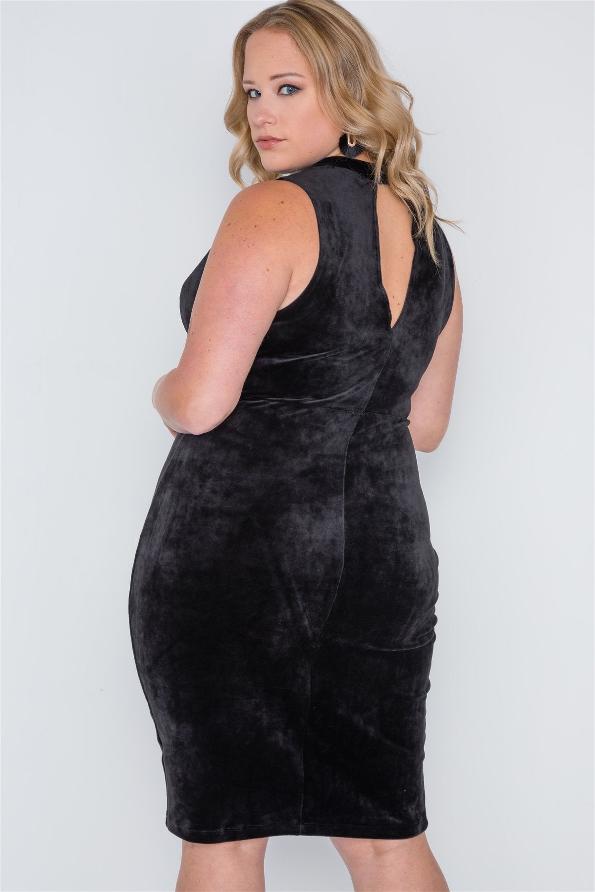 Plus Size Sleeveless Bodycon Soft Midi Dress