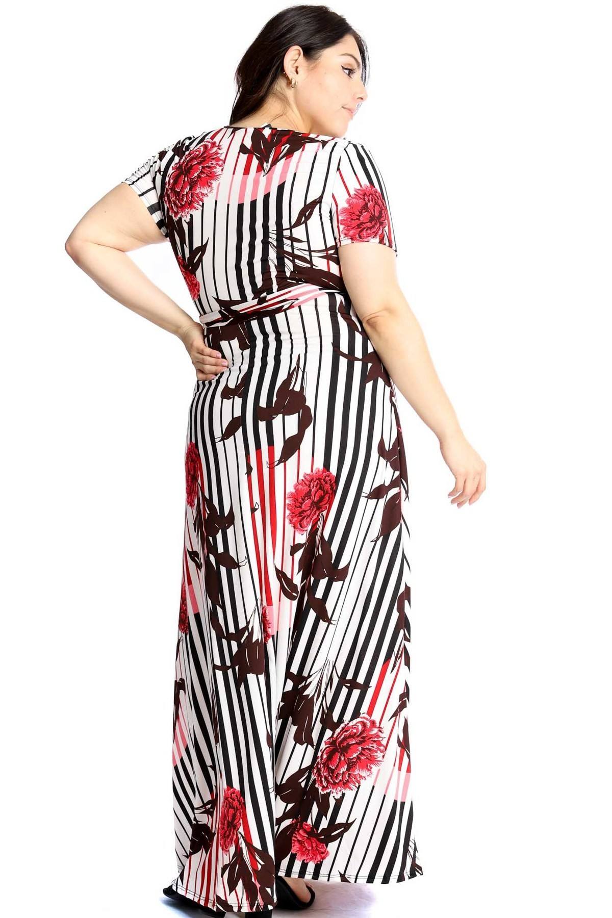 Elegant Plunging Neckline Maxi Dress