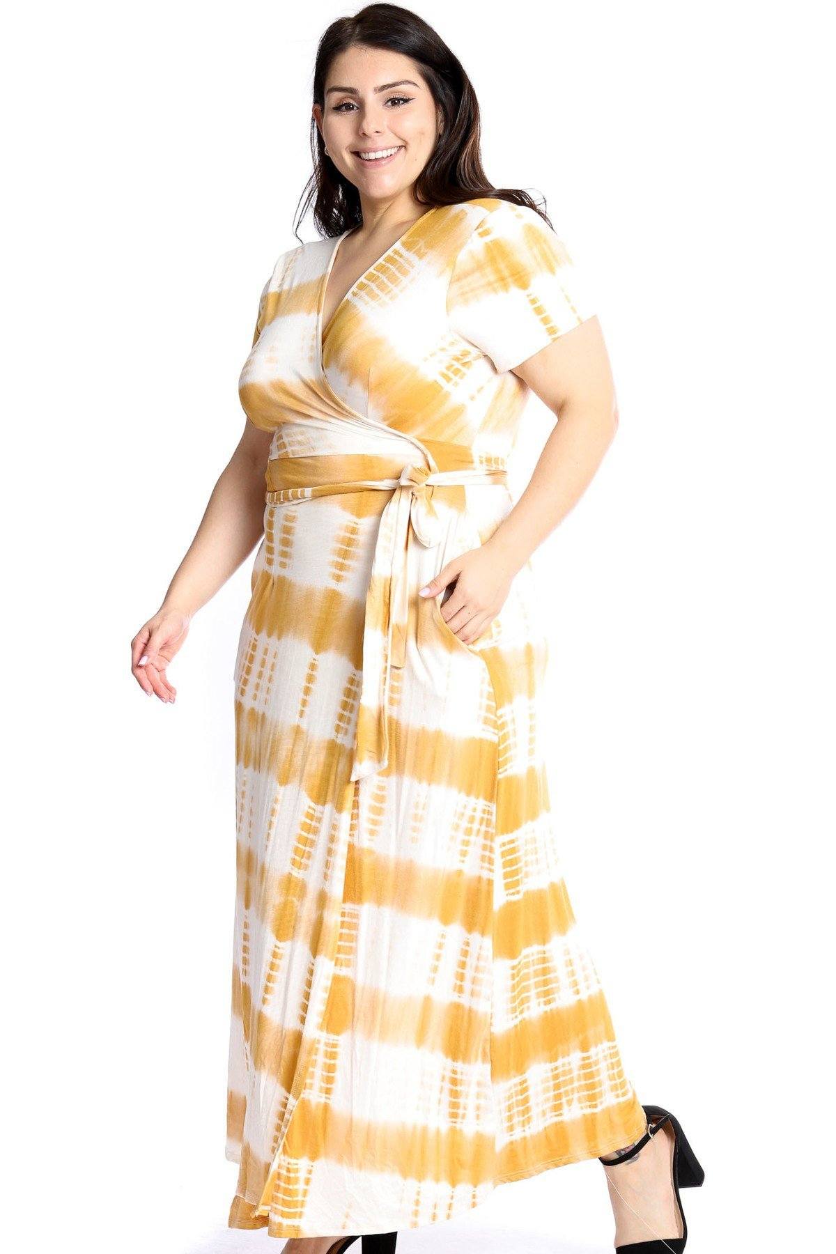Elegant Plunging Neckline Maxi Dress