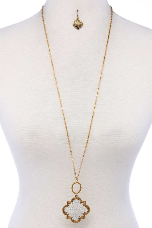 Designer Fashion Pattern Pendant Necklace And Earring Set