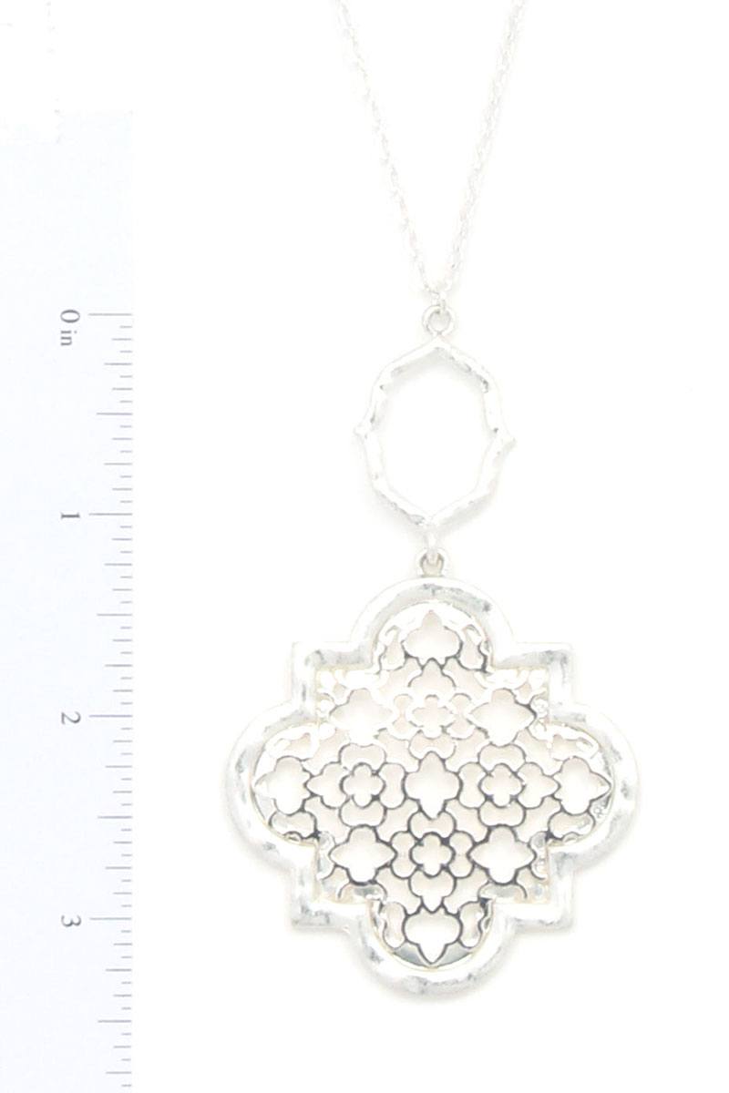 Designer Fashion Pattern Pendant Necklace And Earring Set