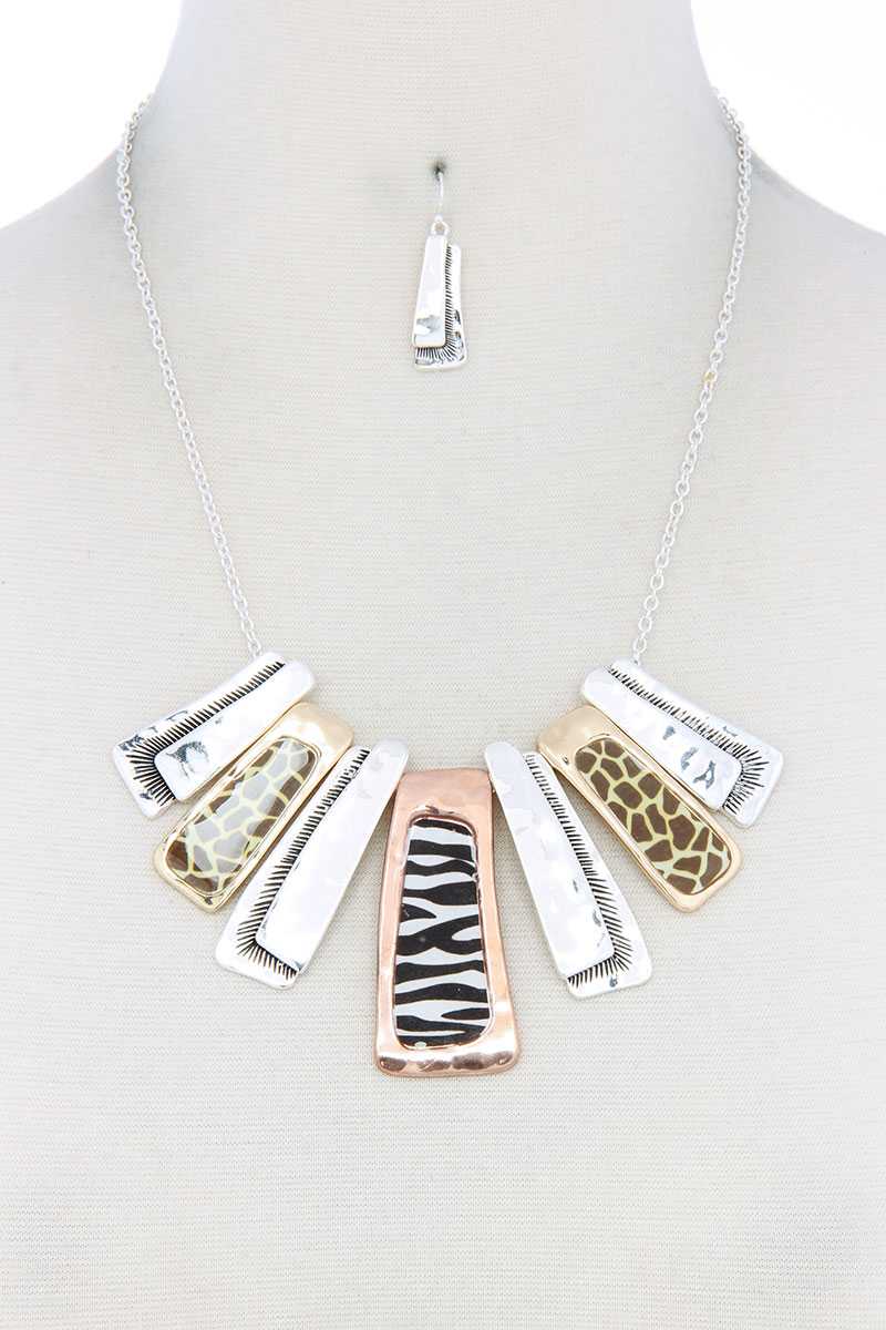 Animal Pattern Rectangular Necklace