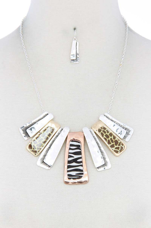 Animal Pattern Rectangular Necklace