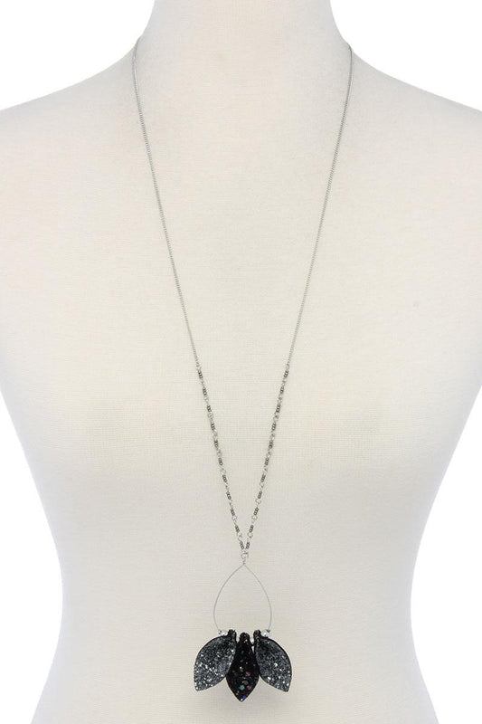 Glitter Teardrop Shape Pendant Necklace