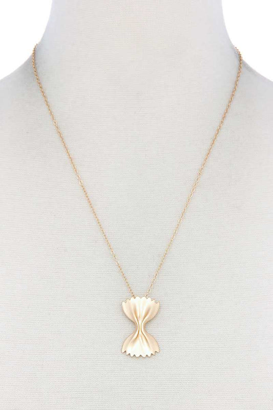 Ruffled Metal Charm Necklace