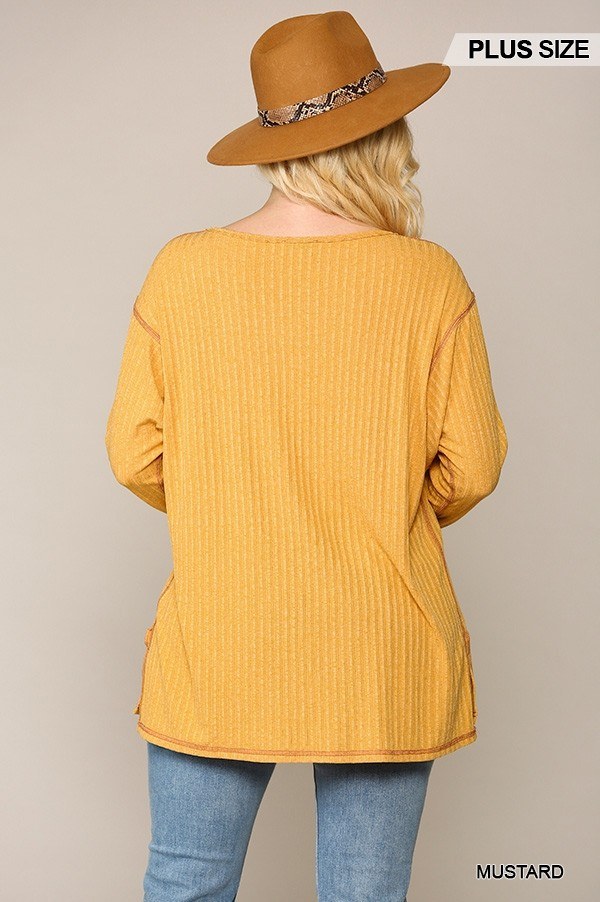 Two-tone Ribbed Tunic Top With Side Slits