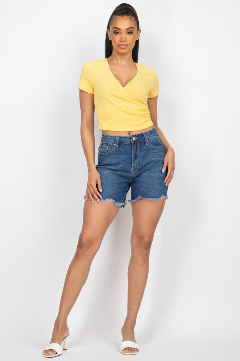 Short-sleeve V-neck Crop Top