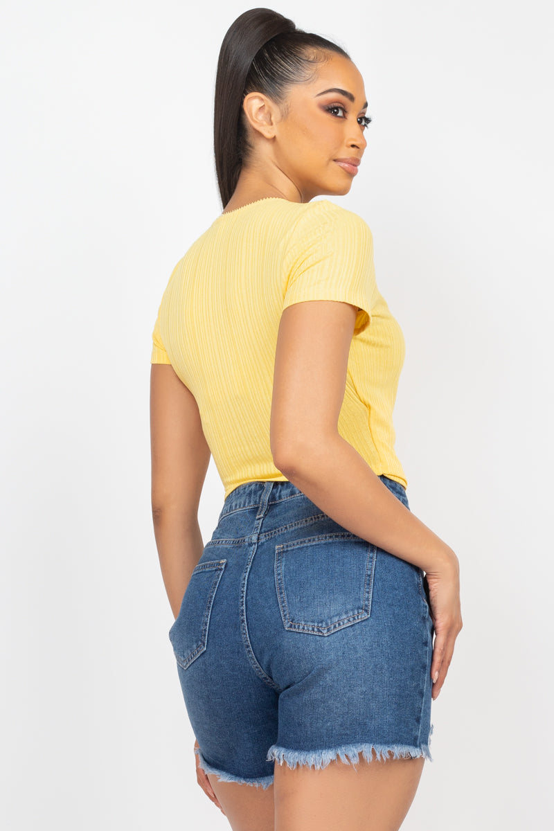 Short-sleeve V-neck Crop Top