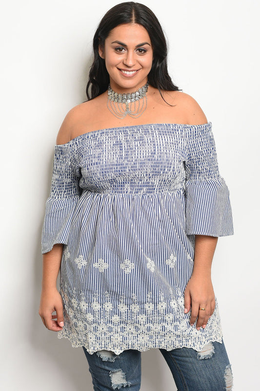 Ladies fashion plus size 3/4 sleeve off the shoulder top with lace details